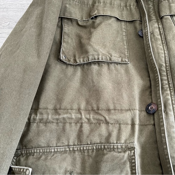 Roots Jacket - Picture 9 of 10